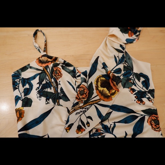 Guess Floral Ruched Dress - Picture 3 of 9